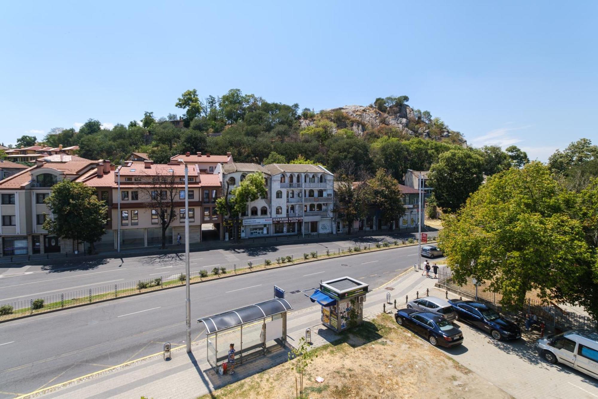 Modern 1-Bedroom Apartment With Free Parking Plowdiw Exterior foto
