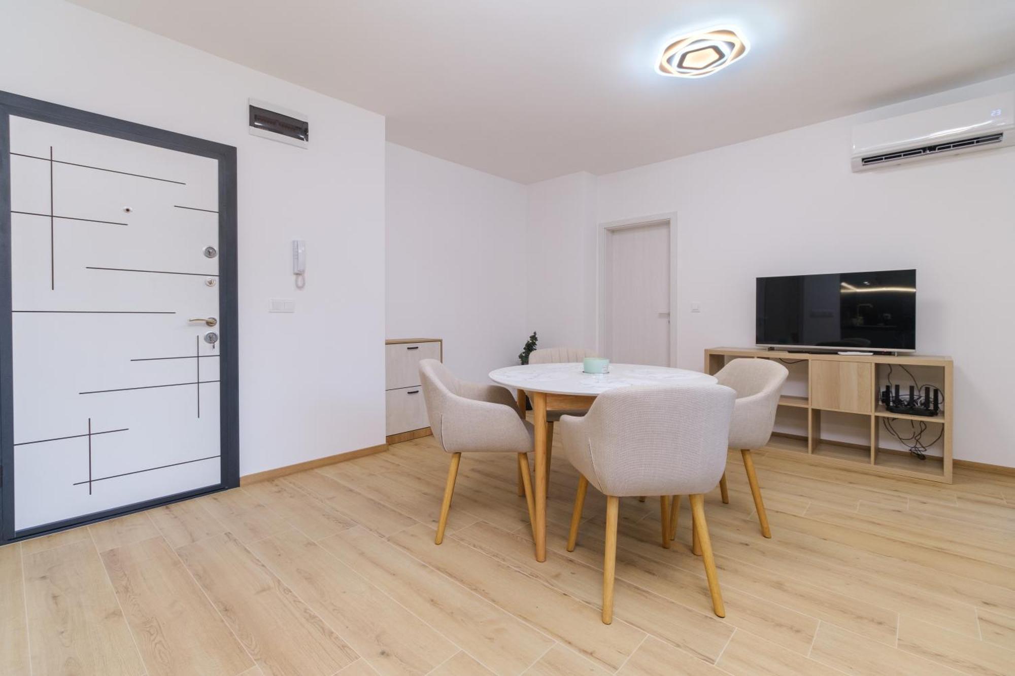 Modern 1-Bedroom Apartment With Free Parking Plowdiw Exterior foto