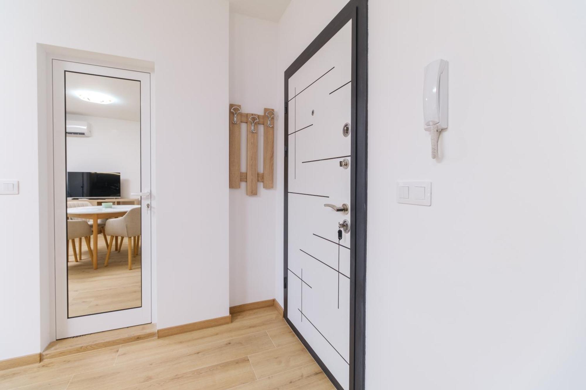 Modern 1-Bedroom Apartment With Free Parking Plowdiw Exterior foto
